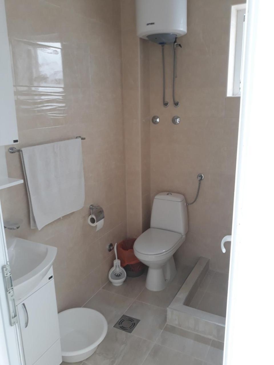 Apartmani Miljevci 수토모레 외부 사진